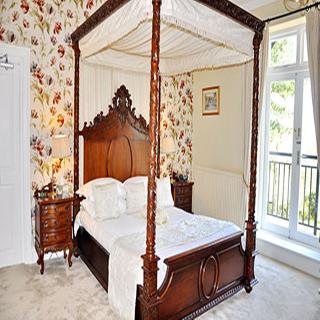 Hotel Sychnant Pass House