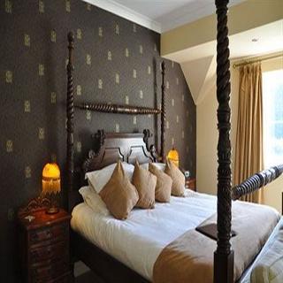 Hotel Sychnant Pass House
