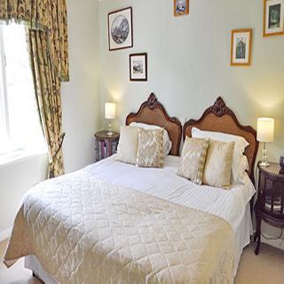 Hotel Sychnant Pass House