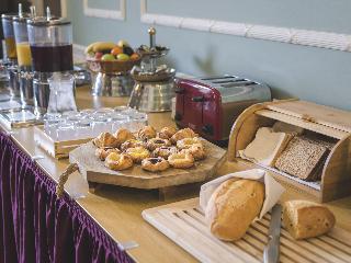 Hotel Hitchin Priory