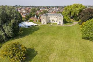 Hotel Hitchin Priory