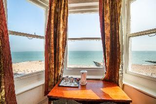 OYO The Strand Hotel