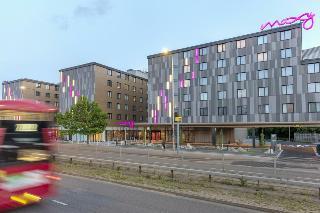 Гостиница Moxy London Heathrow Airport