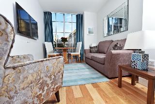 Гостиница Royal Athenaeum Suites