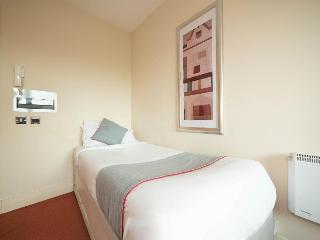 Hotel OYO Chase Suites