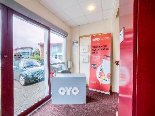 Hotel OYO Chase Suites
