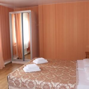 Guest house Klever on Medovaya