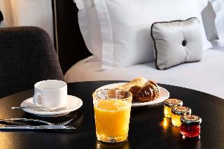 Hotel Eiffel Saint Charles