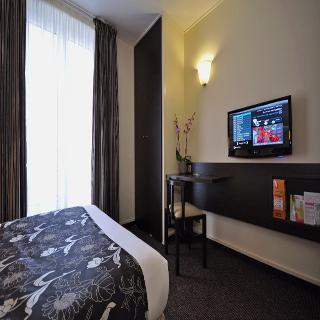 Hotel Eiffel Saint Charles