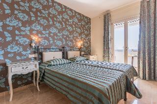 Ariadne Hotel