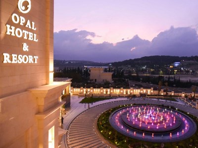 Hotel Opal