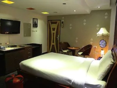 Гостиница The Sholling Residency