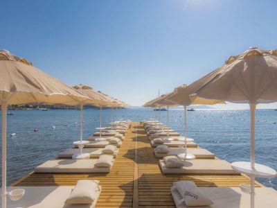 La Brezza Suite And Hotel