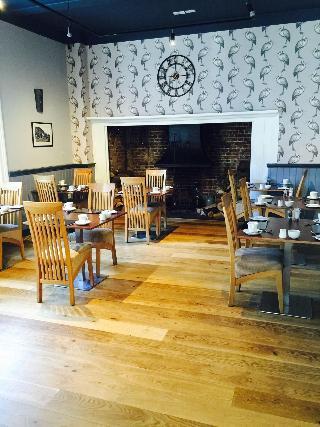 Гостиница The George At Baldock