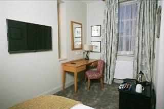 Гостиница The George At Baldock