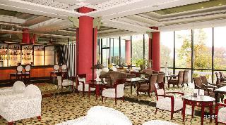 Commodore Hotel