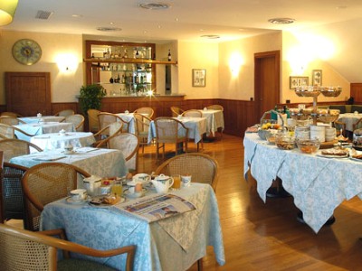Гостиница Hotel Excelsior Magenta