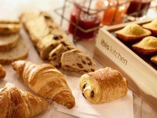 Гостиница Ibis Rouen Centre Rive Gauche St Sever