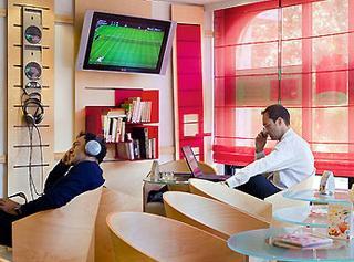 Гостиница Ibis Rouen Centre Rive Gauche St Sever