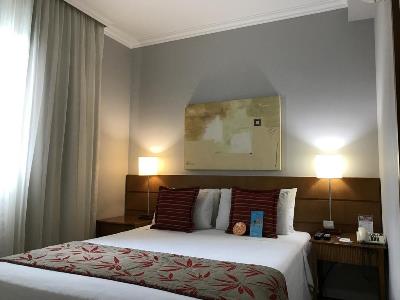 Гостиница Quality Suites Bela Cintra