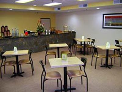 Гостиница La Quinta Inn Ste Memphis Apt Graceland