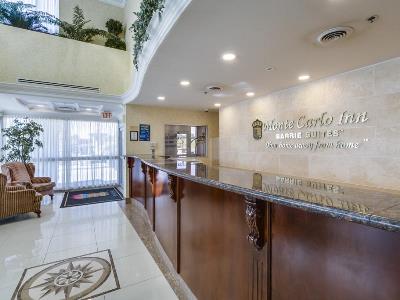 Hotel Monte Carlo Inns Barrie Suites