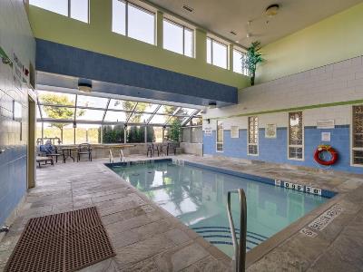 Гостиница Monte Carlo Inns Barrie Suites