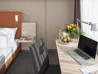 Hotel Essential by Dorint Berlin-Adlershof