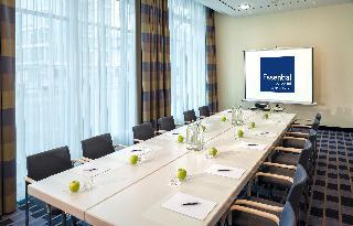 Hotel Essential by Dorint Berlin-Adlershof