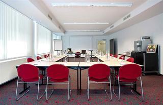Hotel ibis Stuttgart Airport Messe
