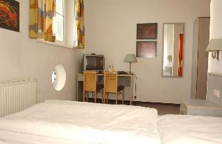 Hotel East Side
