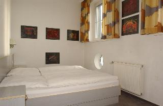 Hotel East Side