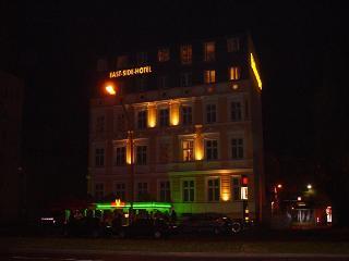 Hotel East Side