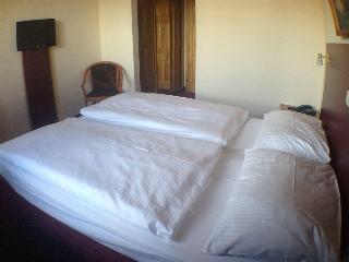 WEST Hotel an der sachsischen Weinstrasse