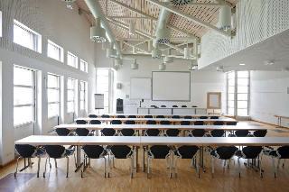 Гостиница Commundo Tagungshotel Stuttgart