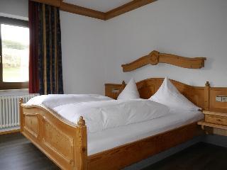 Гостиница Landhotel Gasthof Jostalstuble