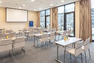Гостиница NH Mannheim
