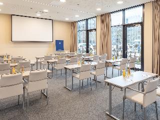 Гостиница NH Mannheim