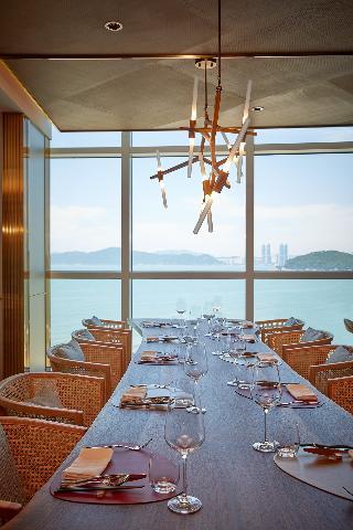 Гостиница Signiel Busan