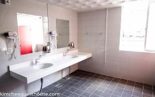 Гостиница Kimchee Busan Downtown Guesthouse