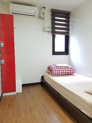 Гостиница Kimchee Busan Downtown Guesthouse