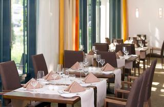 Гостиница Park Inn by Radisson Koln City West