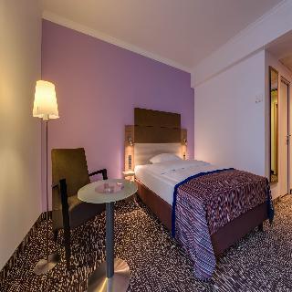 Гостиница Park Inn by Radisson Koln City West