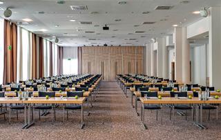 Гостиница Park Inn by Radisson Koln City West