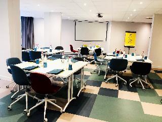 Гостиница Golden Tulip Aix en Provence
