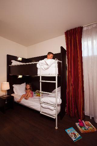 Гостиница Residhome Val d'Europe