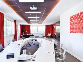 Гостиница Novotel Avignon Nord