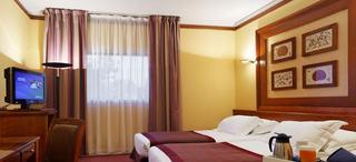 Гостиница Courtyard Paris Roissy Charles de Gaulle Airport