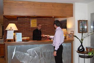 Гостиница Kyriad Direct Bron Lyon Eurexpo