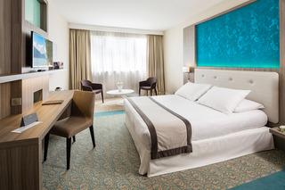 Гостиница Golden Tulip Aix-Les-Bains